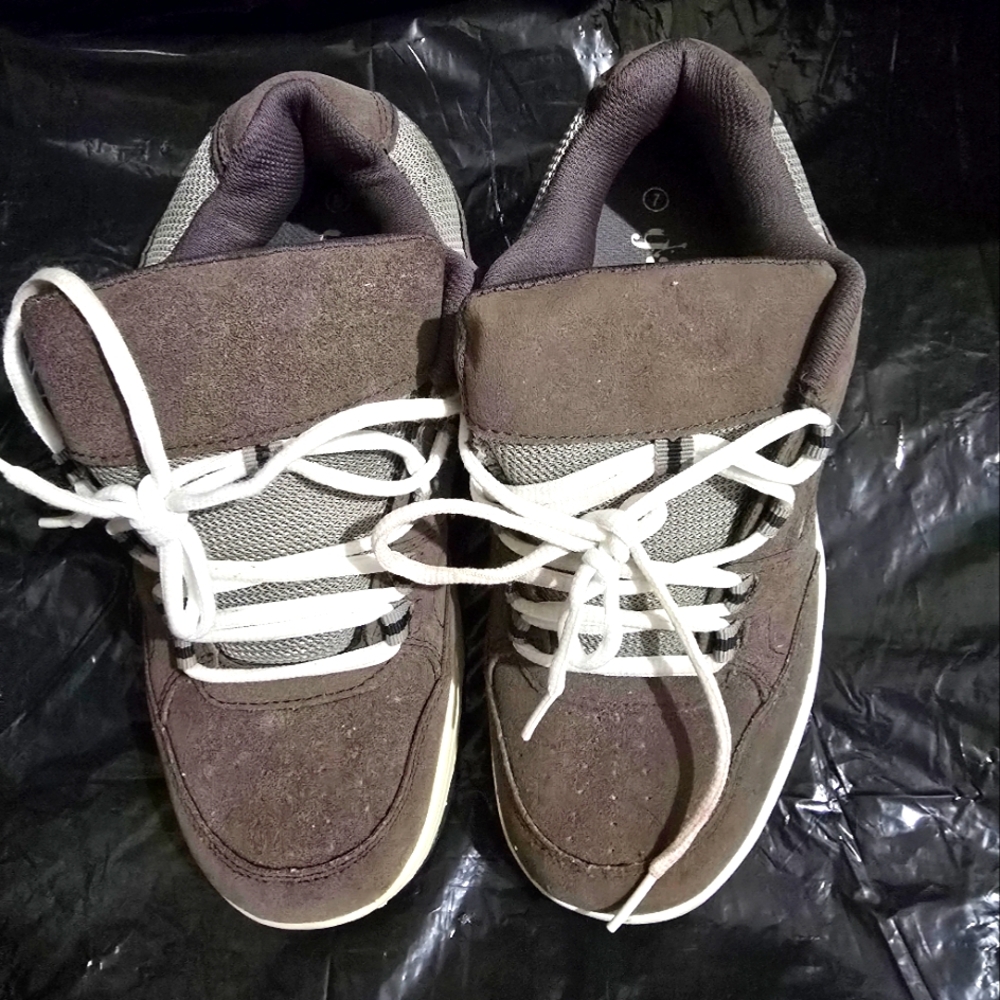 NWOT-Gray High-Top Sneakers with White Laces
